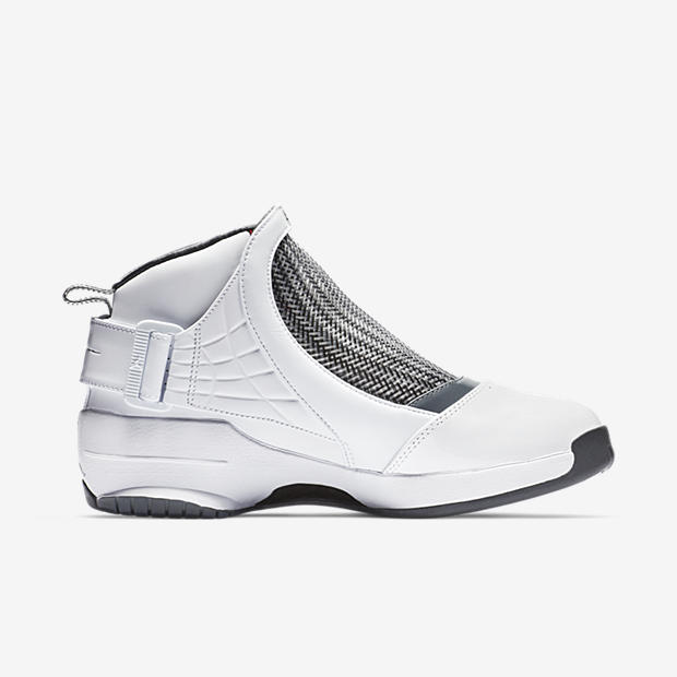 Air Jordan 19 Retro
White / Chrome / Flint Grey