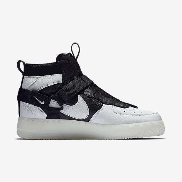 Nike Air Force 1
Utility Mid « Orca »