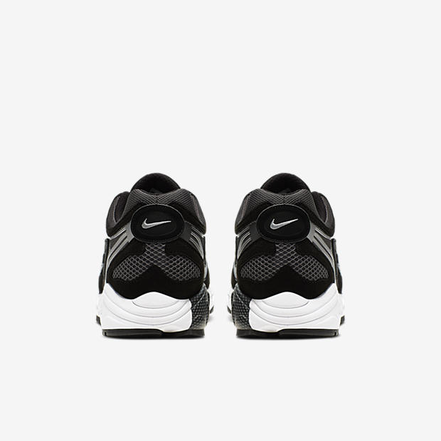 Nike Air Ghost Racer
Black / Grey