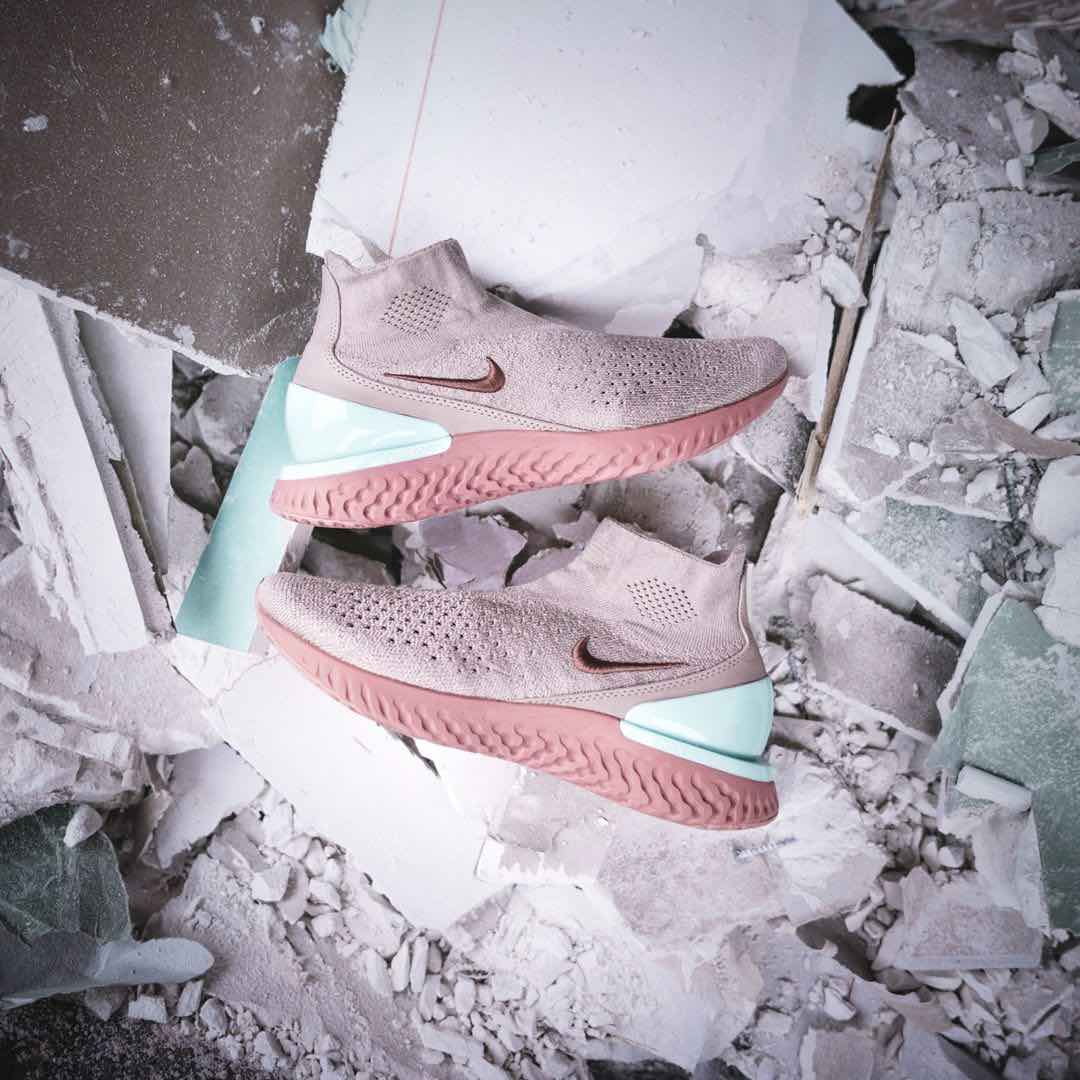 Nike Rise React Flyknit
Taupe / Mauve / Pink