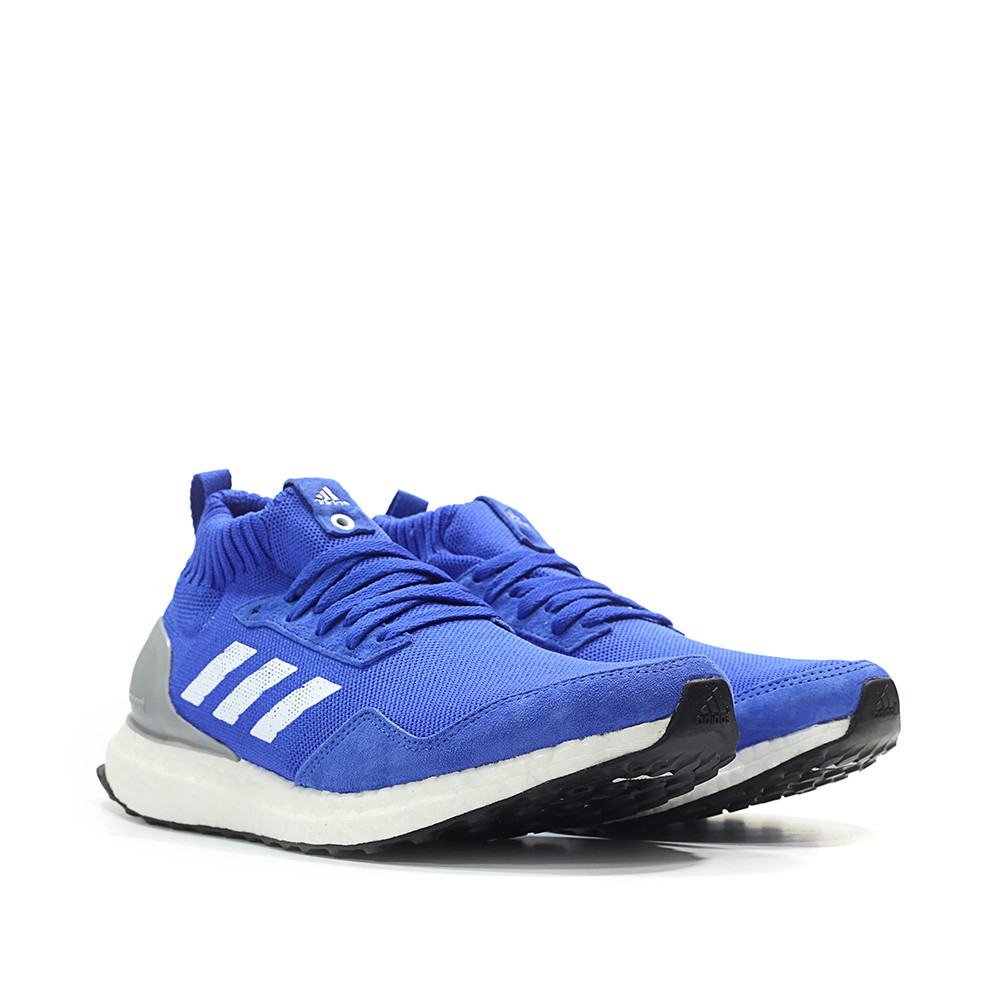 Adidas Consortium Ultra BOOST Mid
« Run Thru Time »
Blue / White
