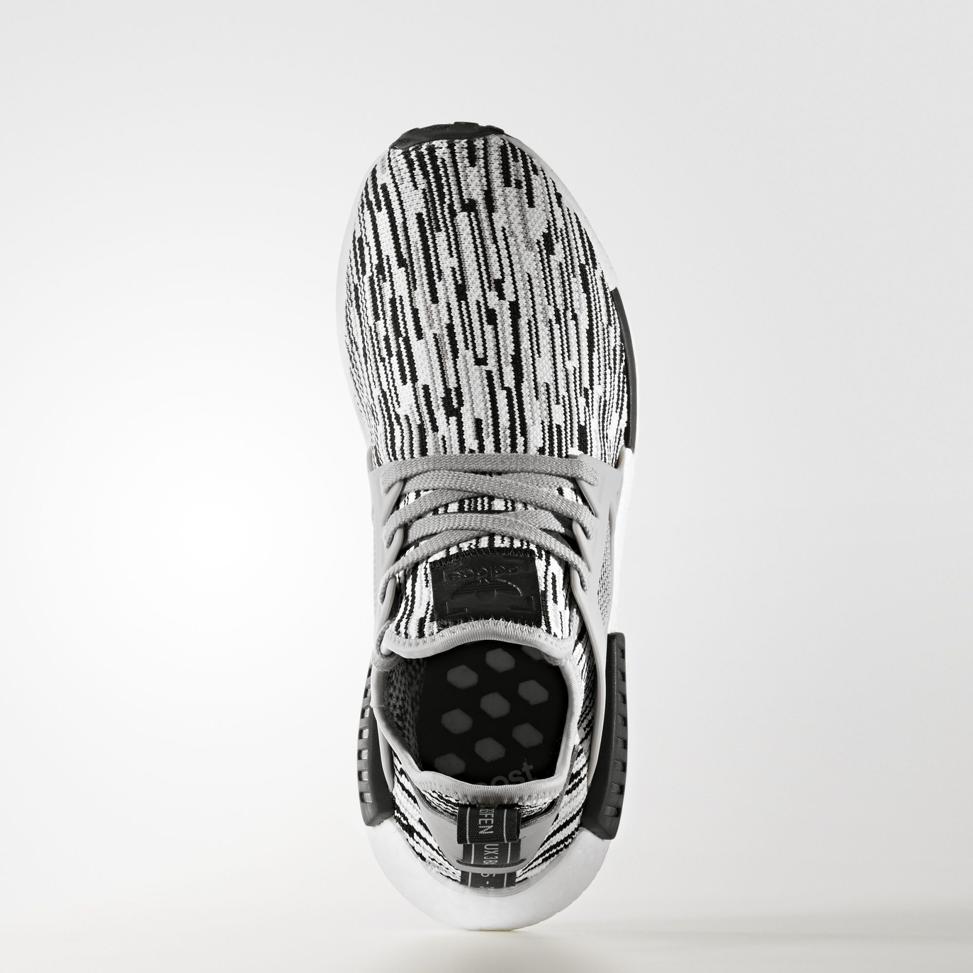 Adidas NMD_XR1
Black / Grey / White