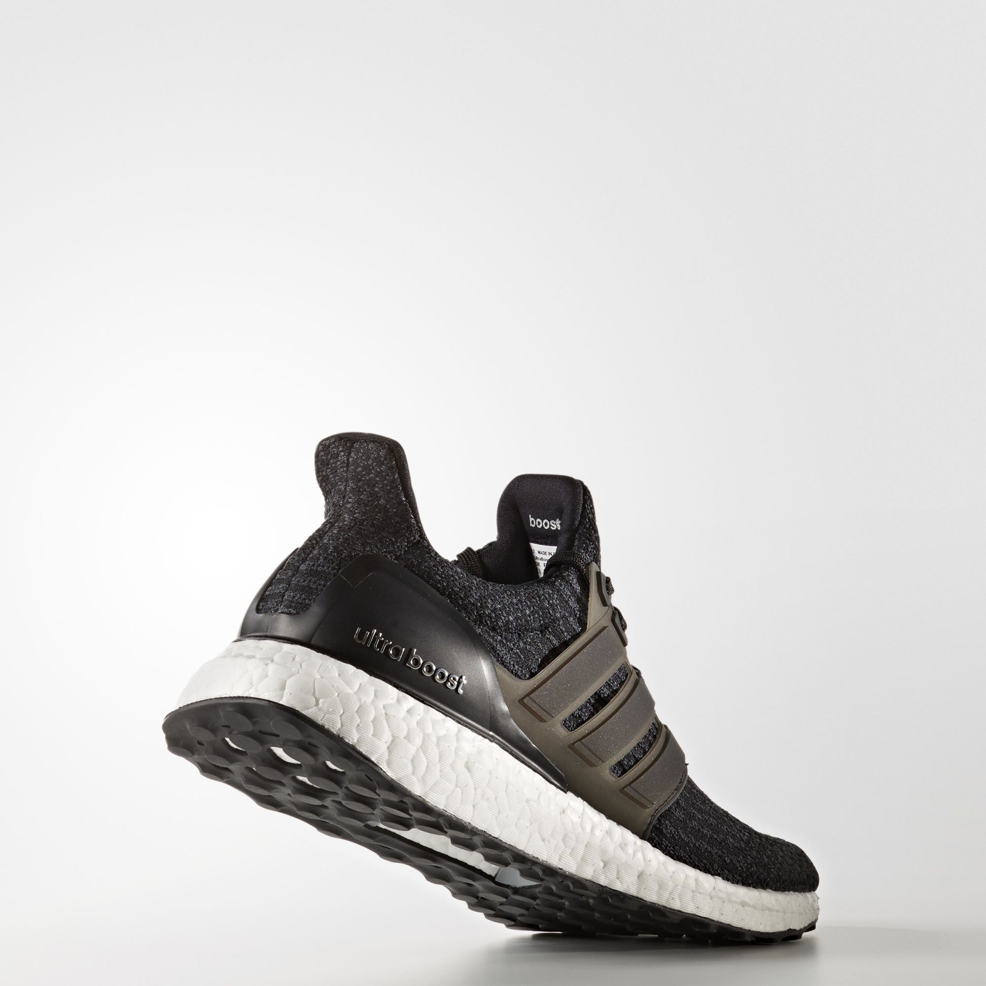Adidas Ultra Boost 3.0
Core Black / Dark Grey