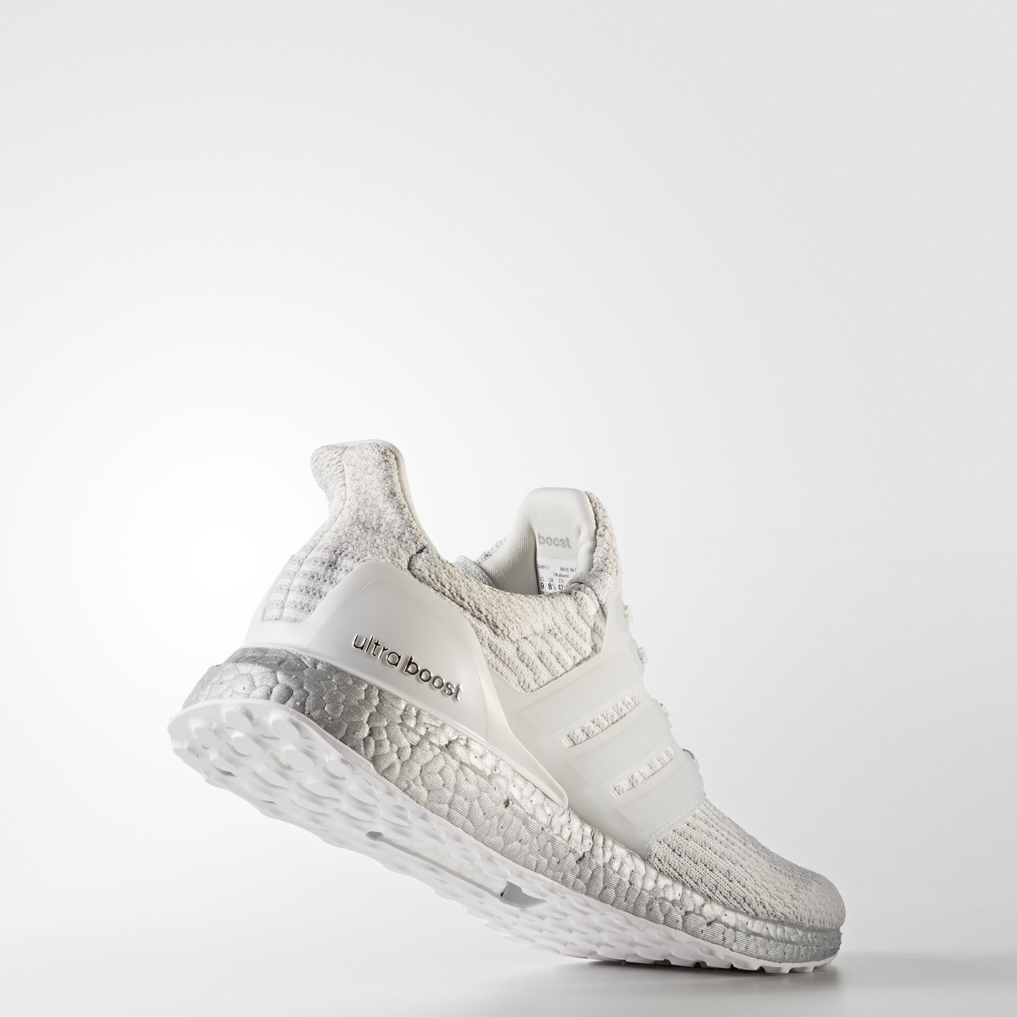 Adidas Ultra Boost
Crystal White / Clear Brown
