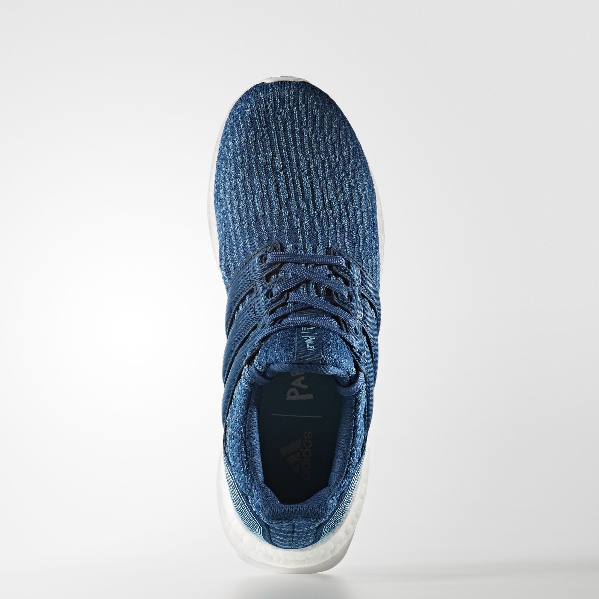 Adidas Ultra Boost Parley
Blue / White