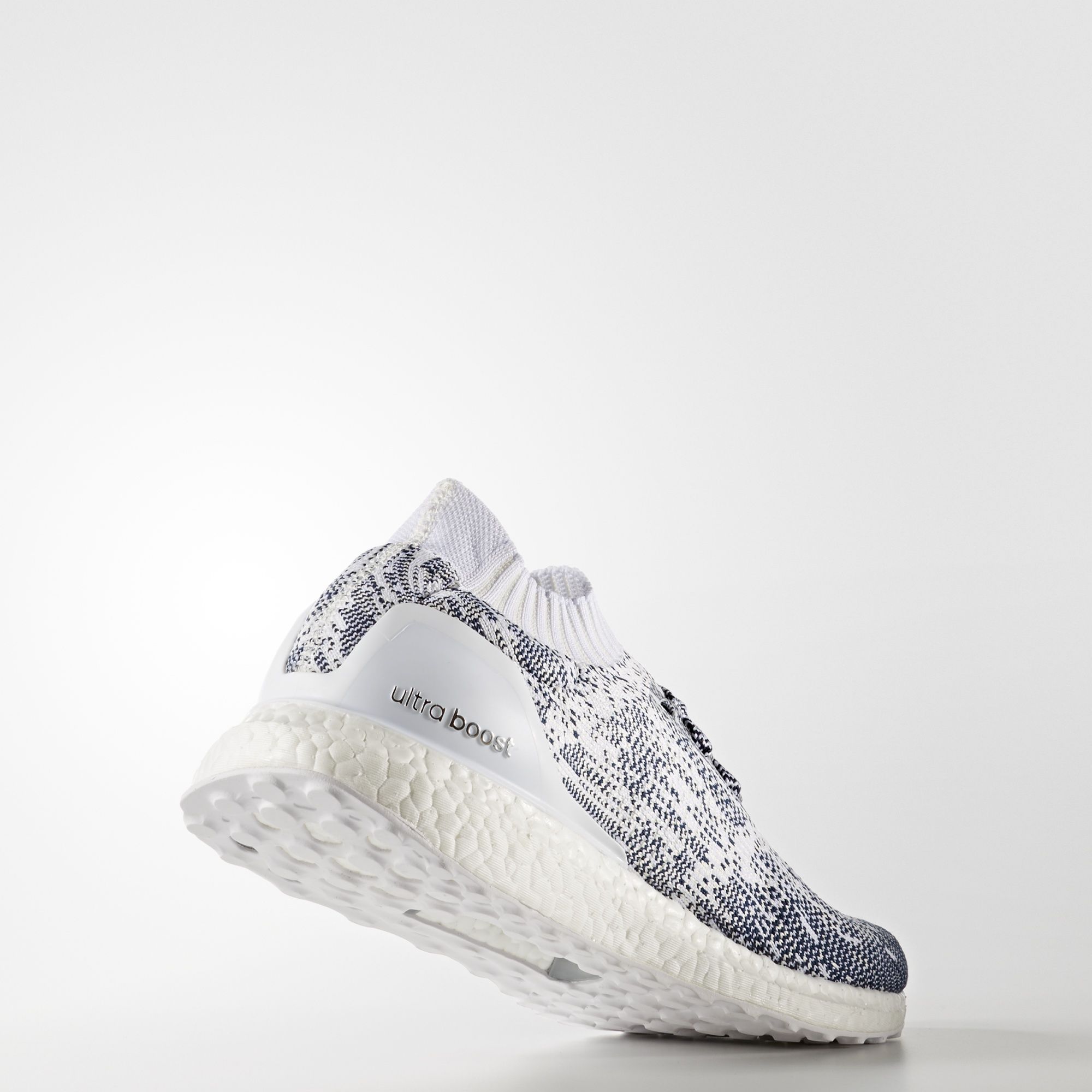 Adidas Ultra Boost Uncaged
« Non Dyed »