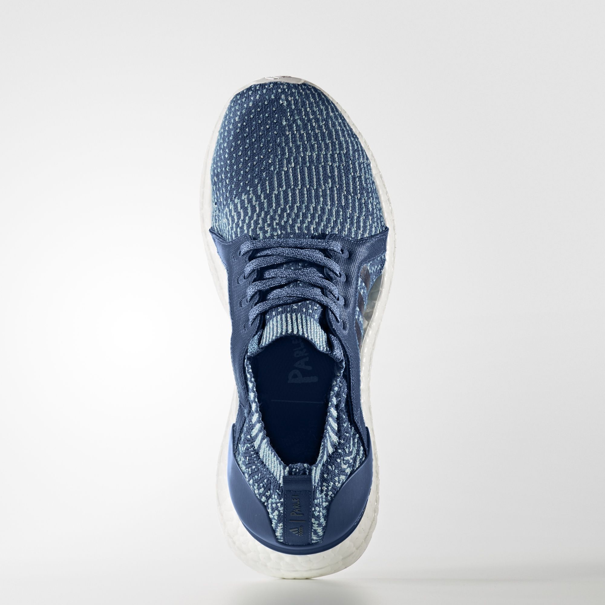 Adidas Ultra Boost X Parley
Blue / White