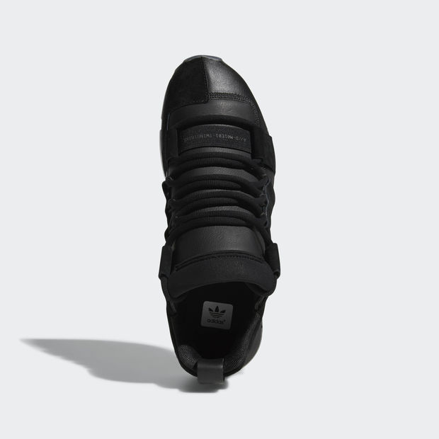 Adidas Twinstrike ADV
Stretch Leather
Core Black/ White