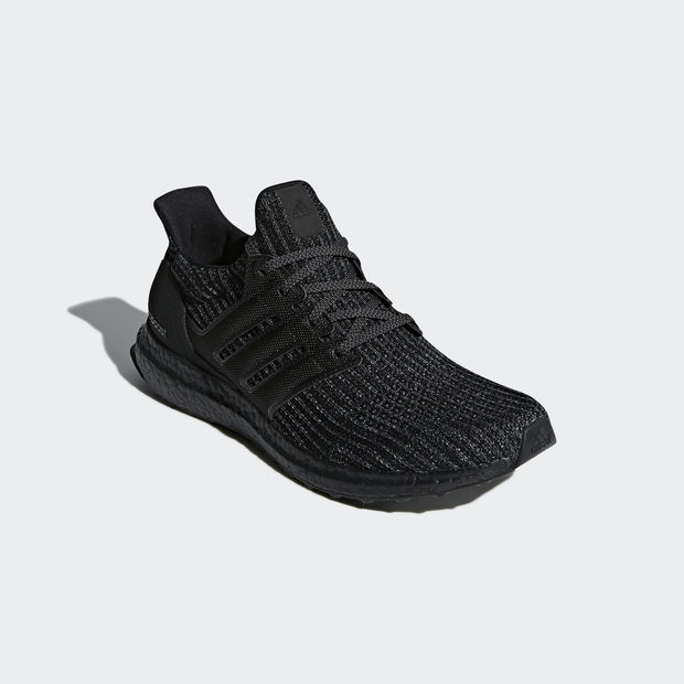 Adidas Ultra Boost 4.0
Triple Black