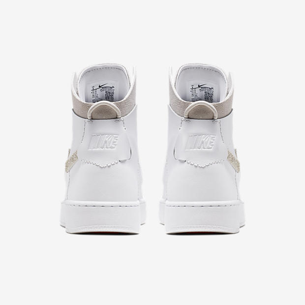 Nike Vandalised LX
White / Platinum Tint