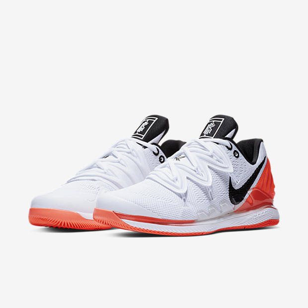 Nike Vapor x Kyrie 5
« Court x Court »