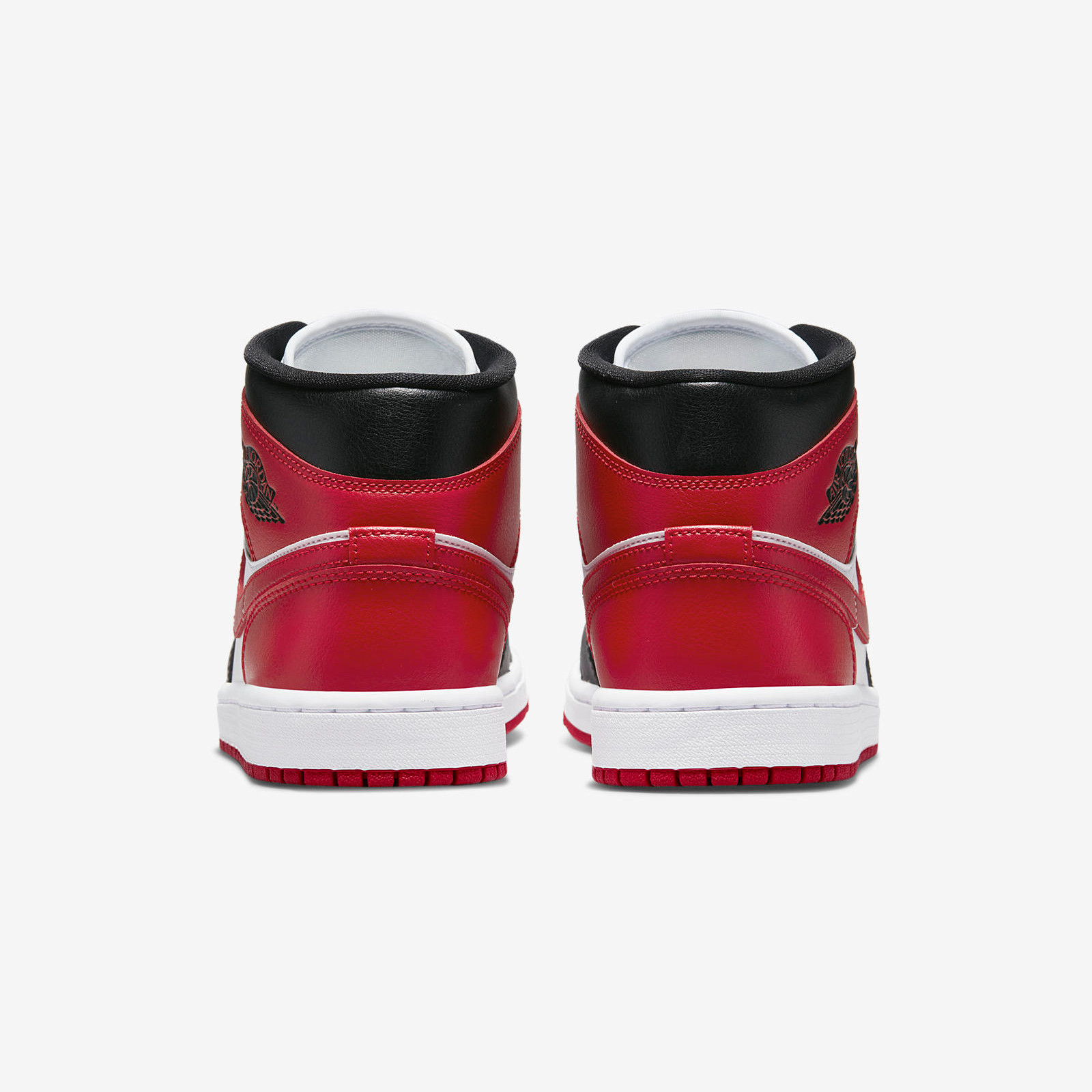 Air Jordan 1 Mid
« Bred Toe »