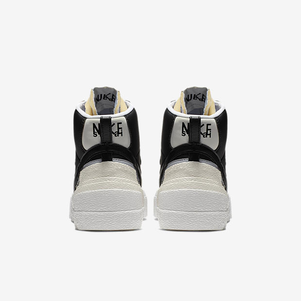 Sacai x Nike Blazer Mid
Black / Wolf Grey