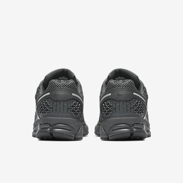 Nike Zoom Vomero 5 SP
Anthracite / Black