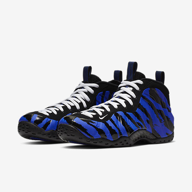 Air Foamposite One
« Tiger Stripes »