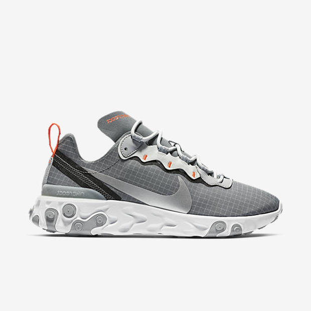 Nike React Element 55
Grey / Silver