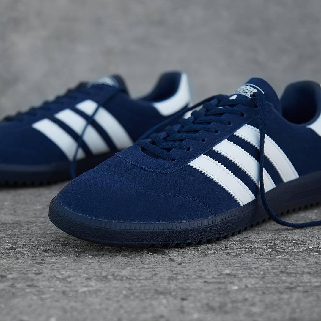 Adidas Intack SPZL
Dark Blue / White