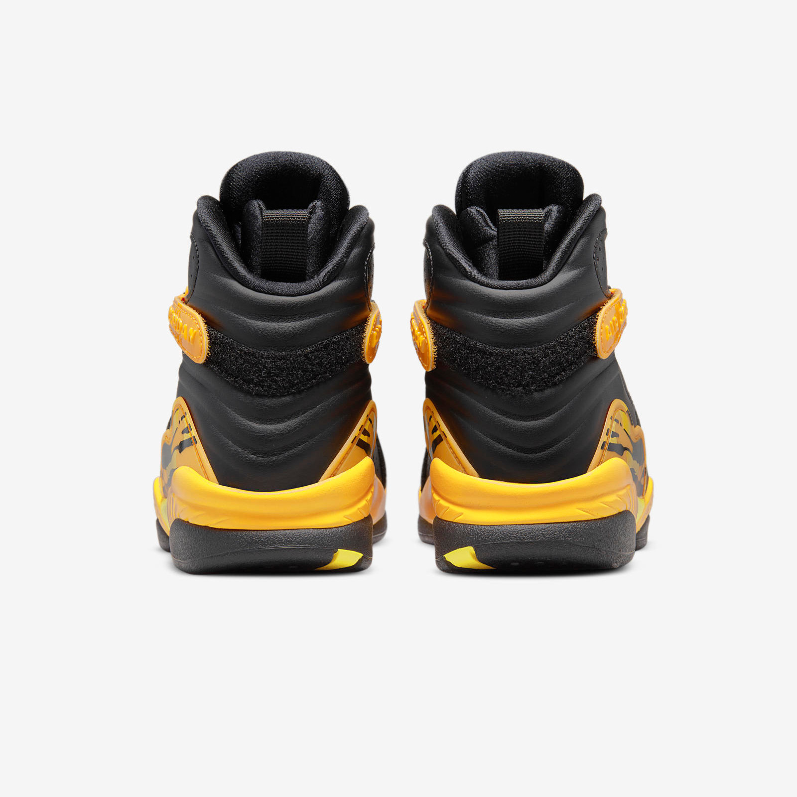 Air Jordan 8 Retro
Taxi Yellow / Black