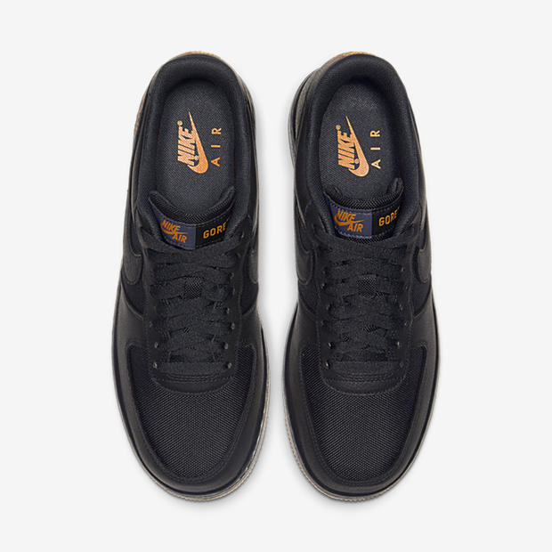 Nike Air Force 1 GTX
Black / Orange