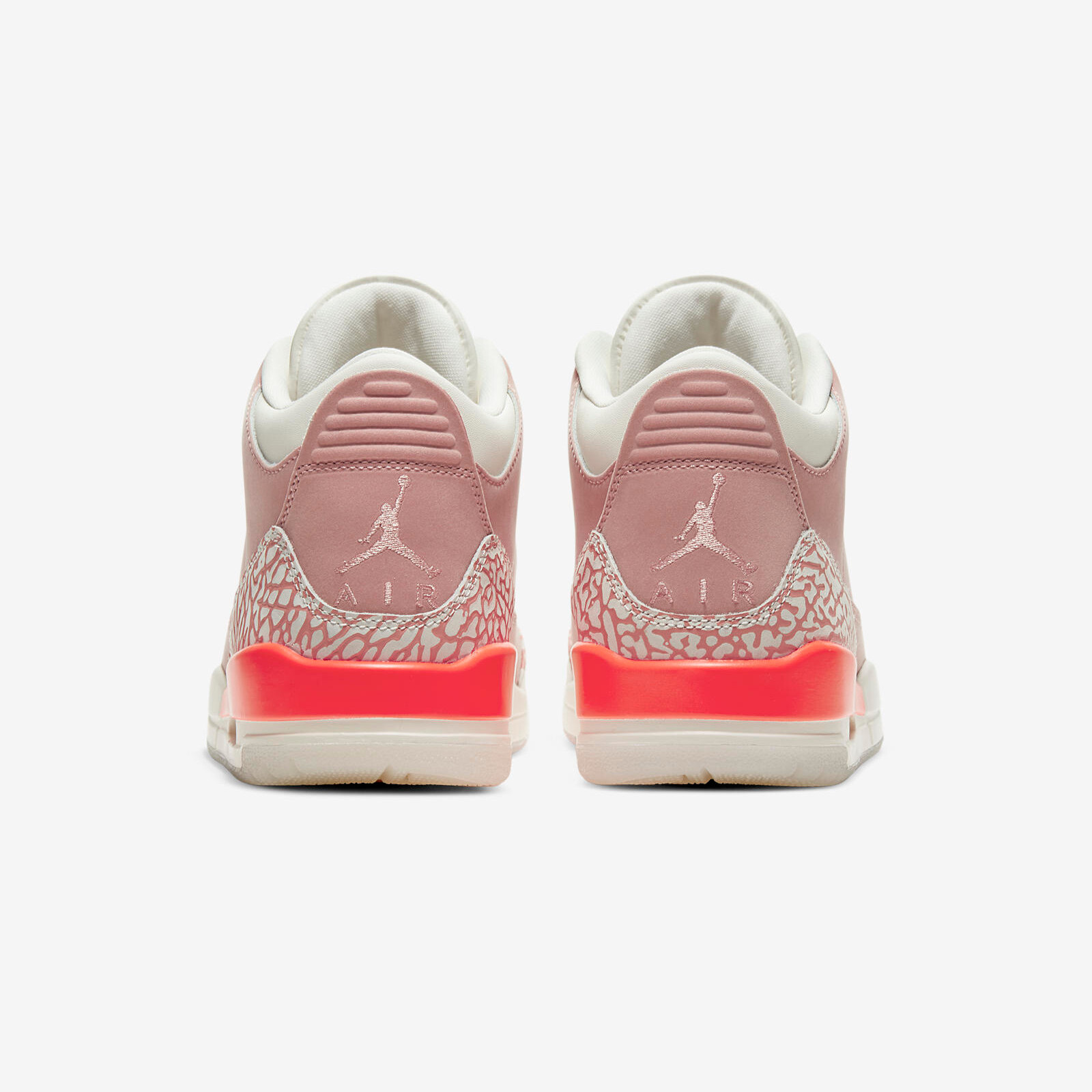 Air Jordan 3 Retro
« Rust Pink »