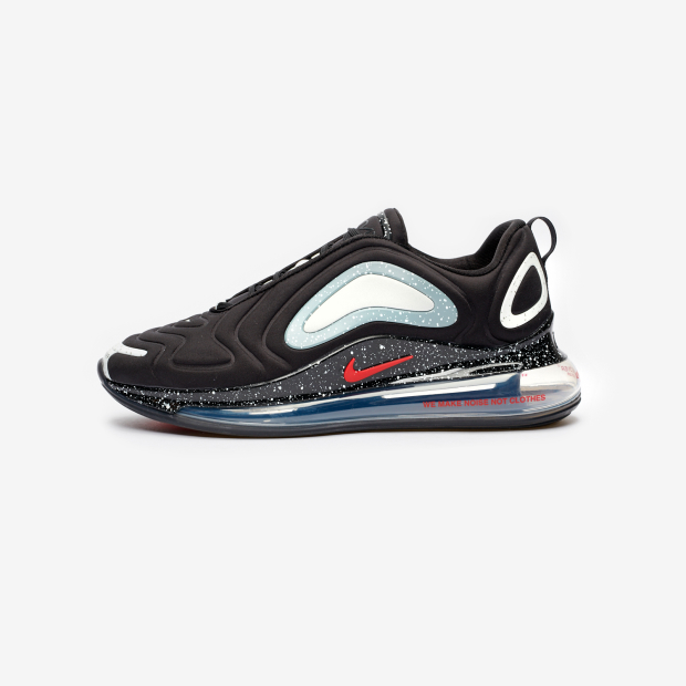 Nike x Undercover
Air Max 720
Black / Red