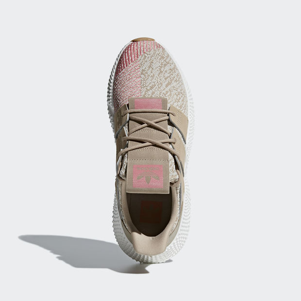 Adidas Prophere
Trace Khaki / Chalk Pink