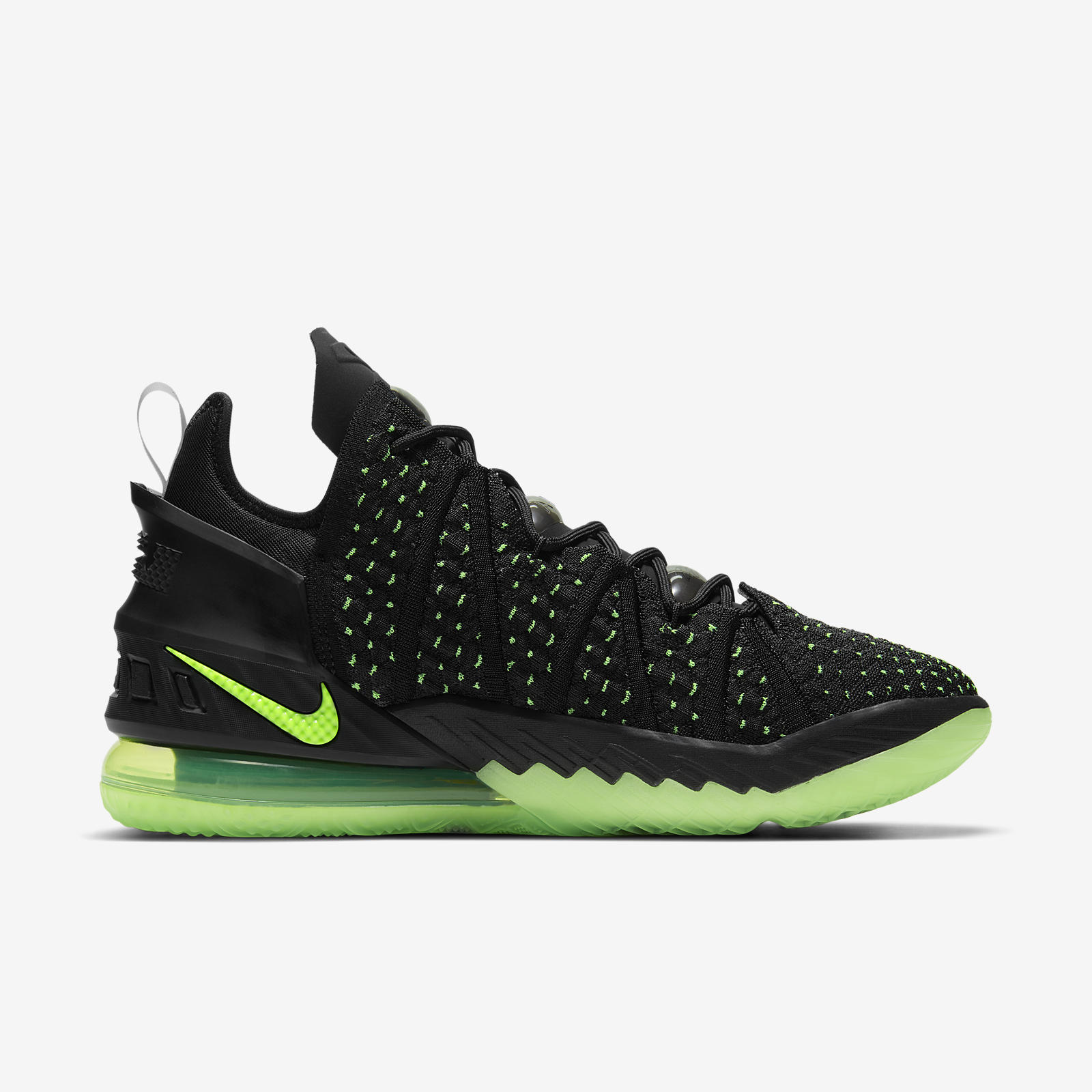 Nike LeBron 18
« Electric Green »