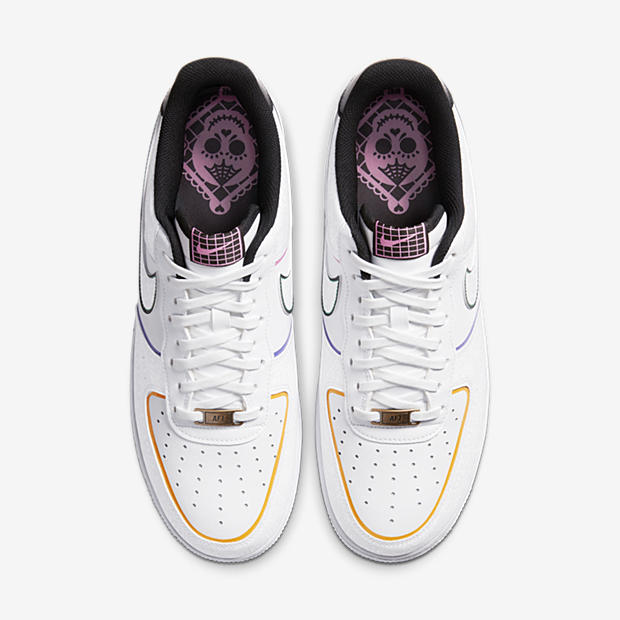 Nike Air Force 1
« Day Of The Dead »
