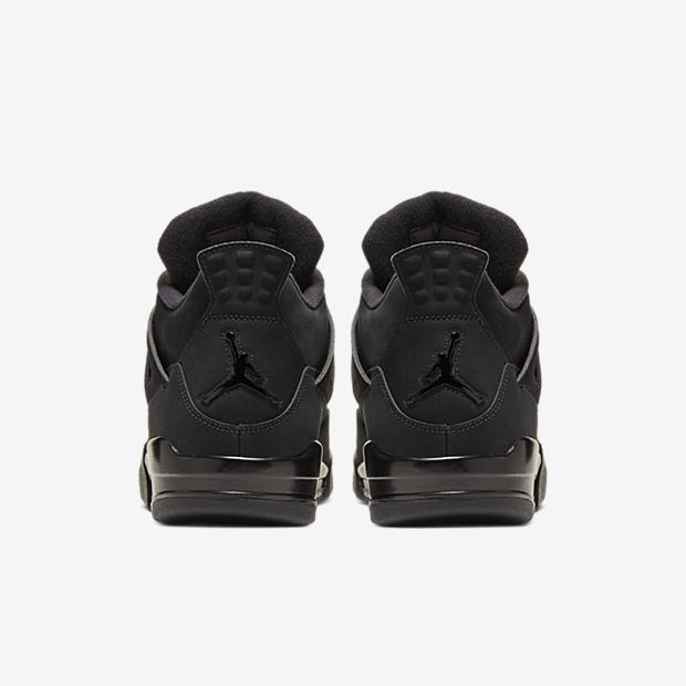 Air Jordan 4 Retro
« Black Cat »