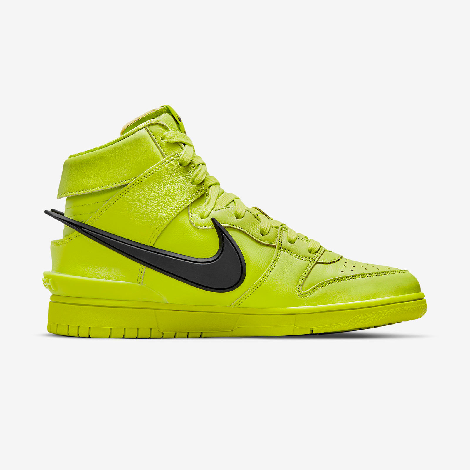 Nike x AMBUSH
Dunk High
« Flash Lime »