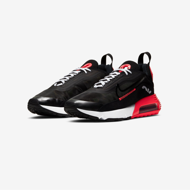Nike Air Max 2090
Black / Infrared
