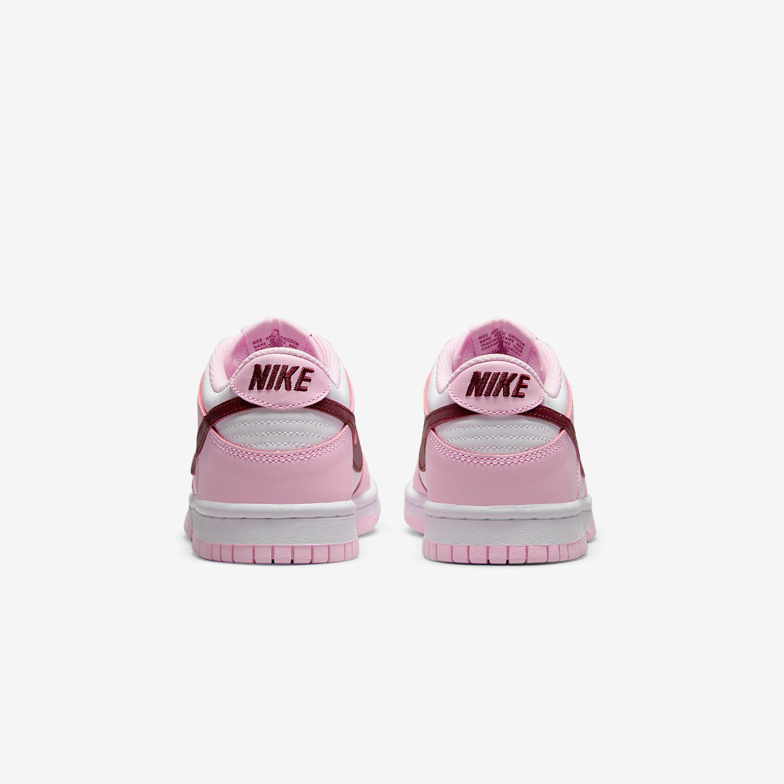 Nike Dunk Low
« Pink Foam »