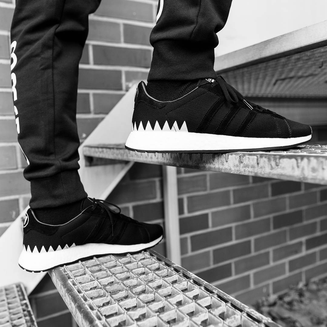 Adidas x NEIGHBORHOOD
Chop Shop
Black / White