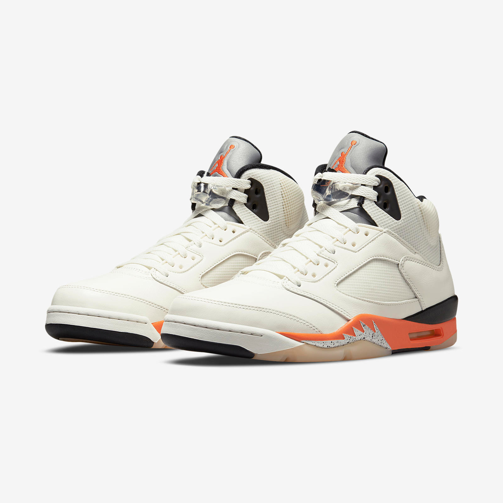 Air Jordan 5 Retro
« Orange Blaze »
