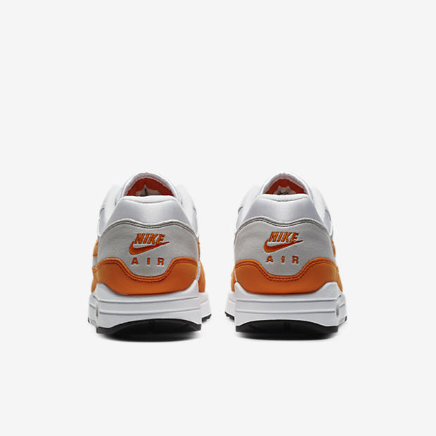 Nike Air Max 1
Magma Orange