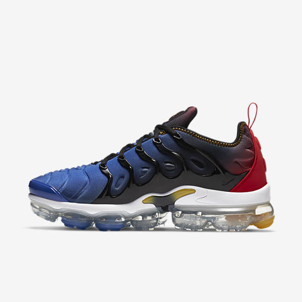 Nike Air VaporMax Plus
Live Together
Play Together