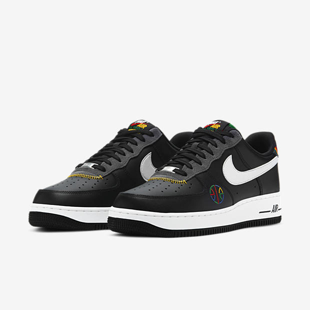 Nike Air Force 1 LV8
Live Together
Play Together