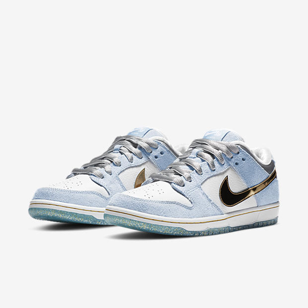 Sean Cliver x Nike
SB Dunk Low
« Holiday Special »