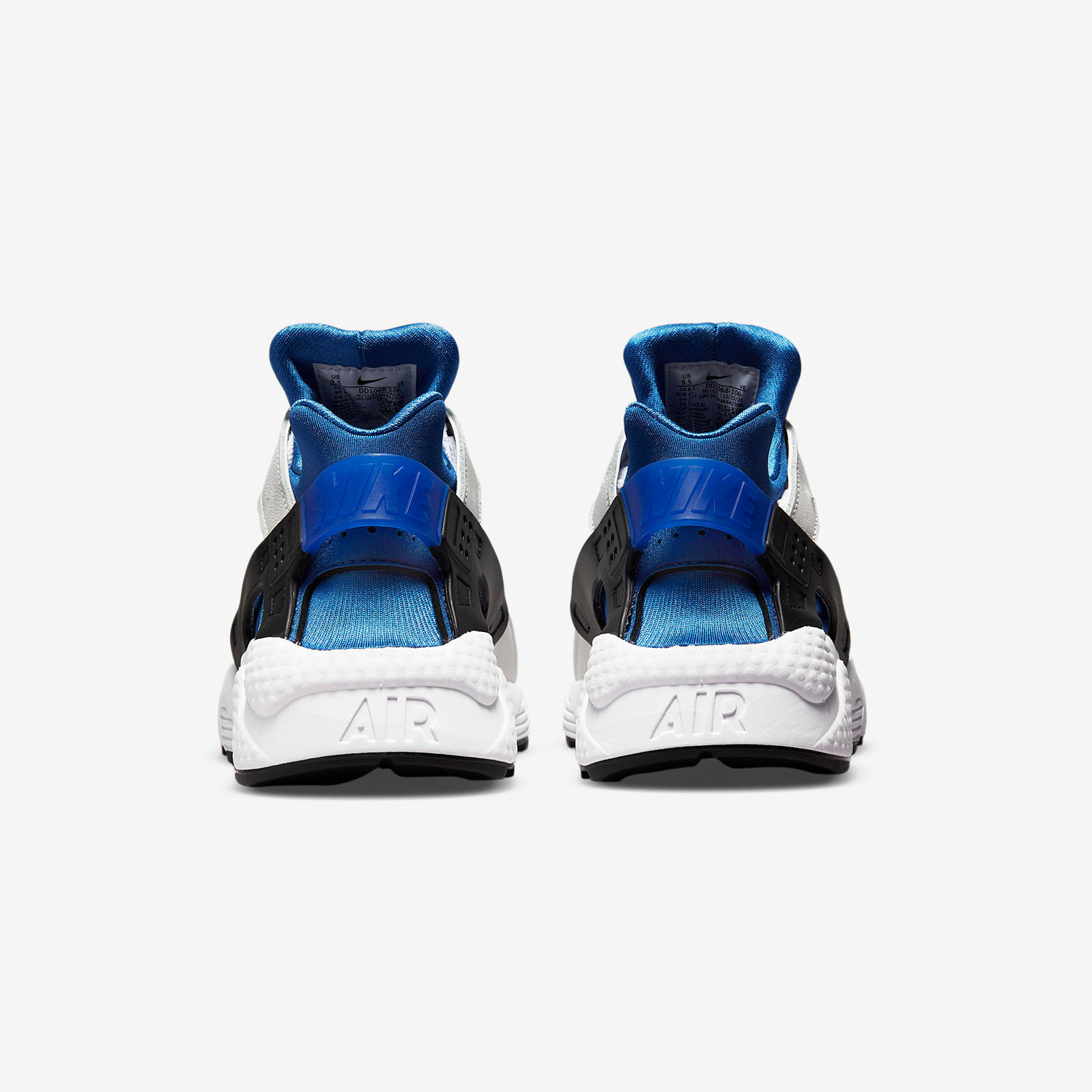 Nike Air Huarache
White / Metro Blue