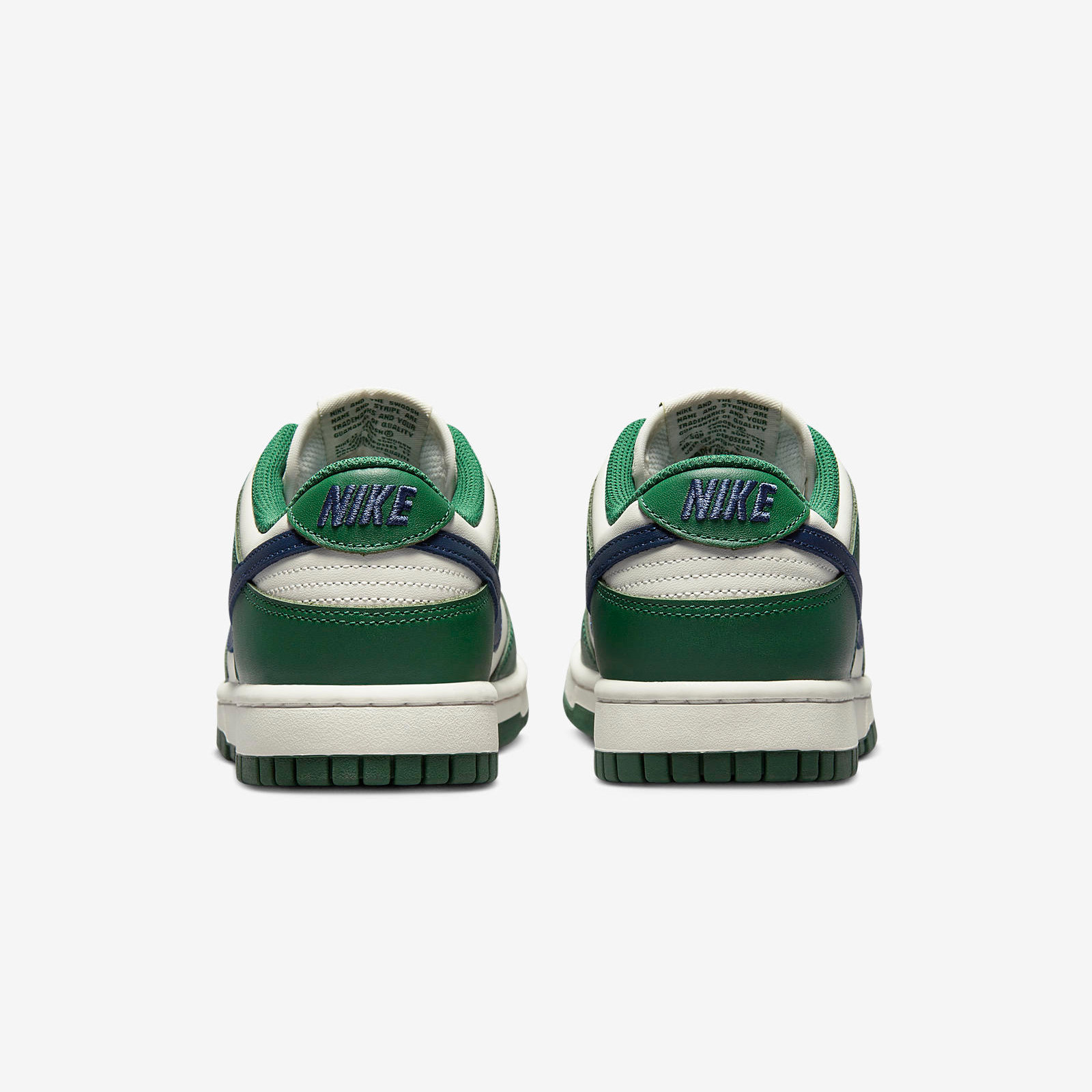 Nike Dunk Low
« Gorge Green »