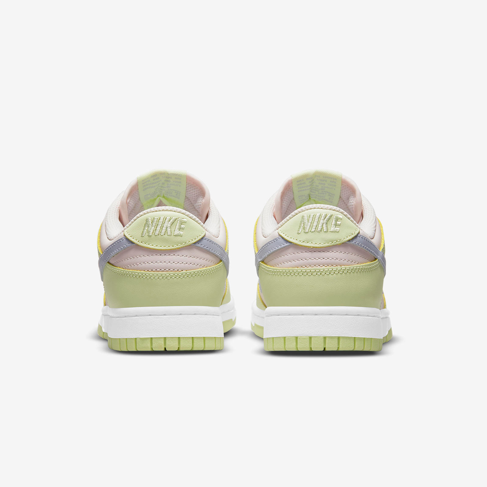 Nike Dunk Low
« Light Soft Pink »