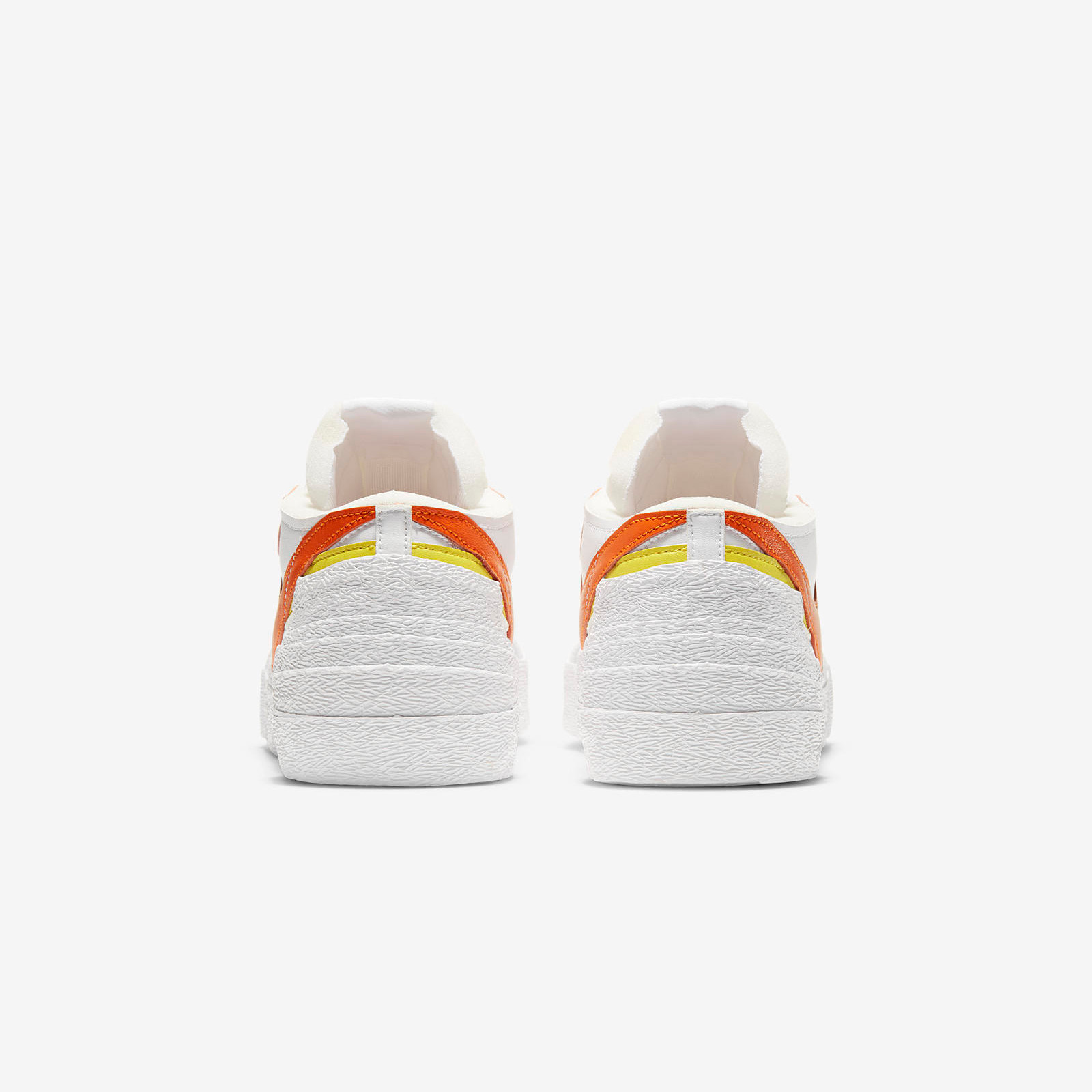 Nike x  Sacai
Blazer Low
Magma Orange
