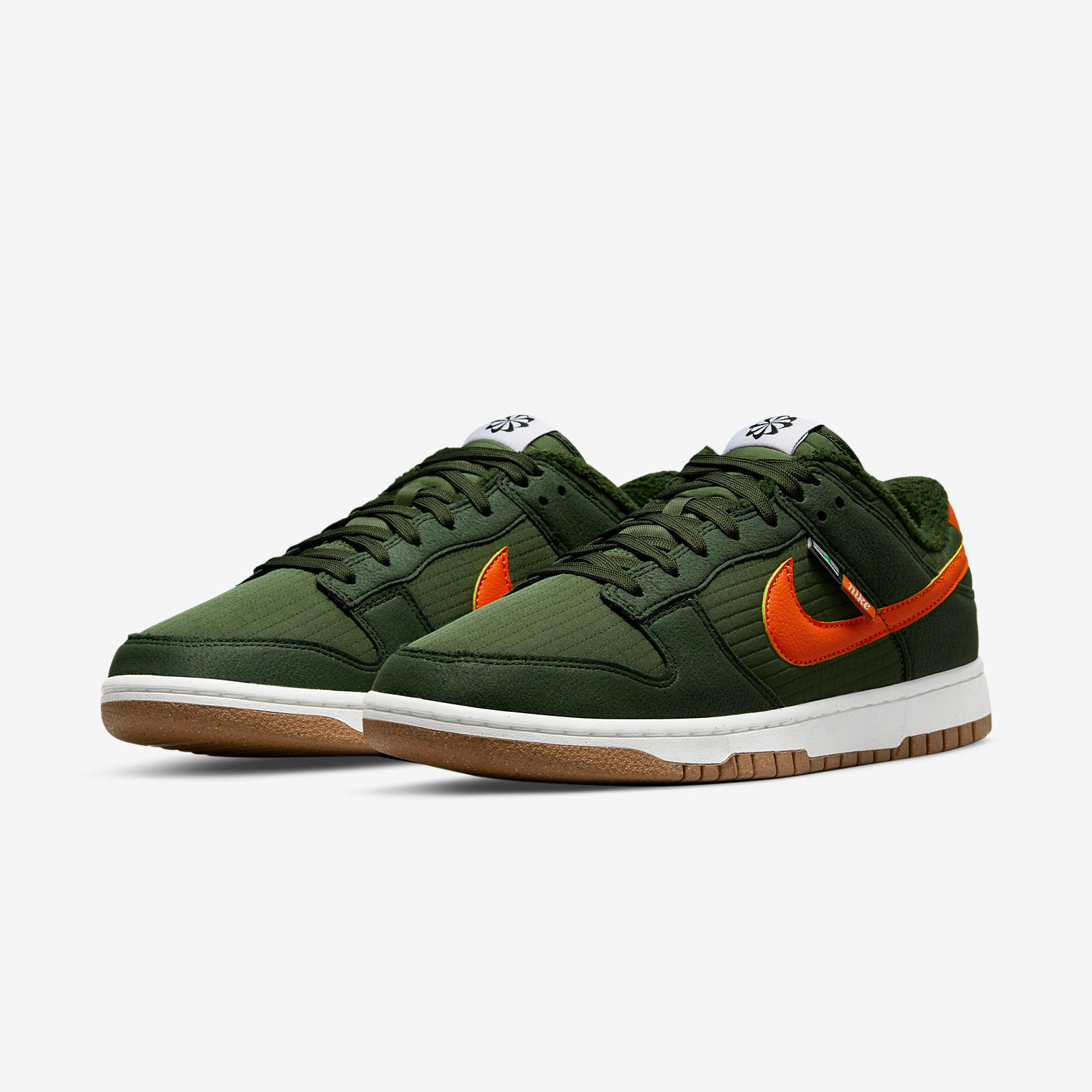 Nike Dunk Low
Next Nature
« Sequoia »