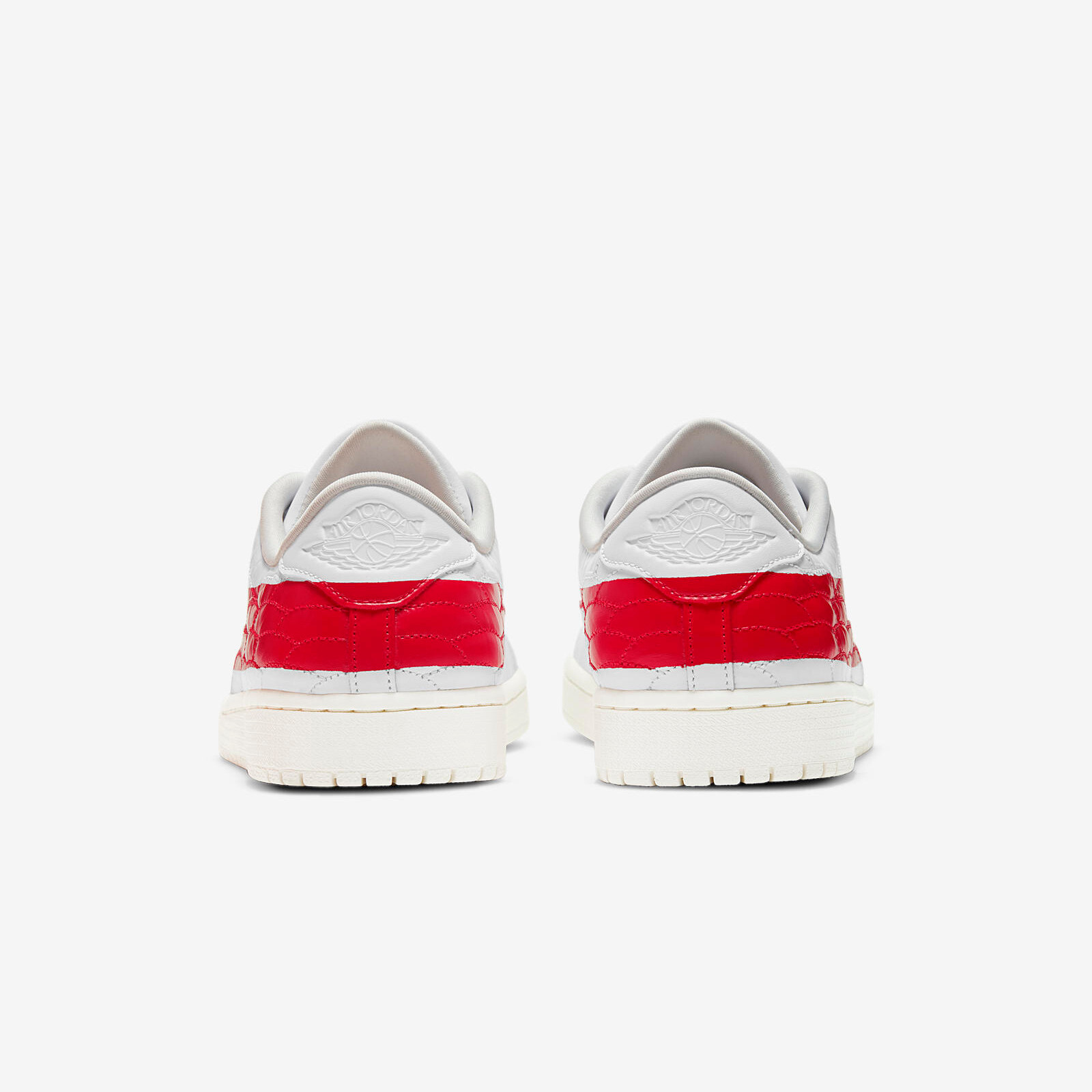 Air Jordan 1 Centre Court
White / Red