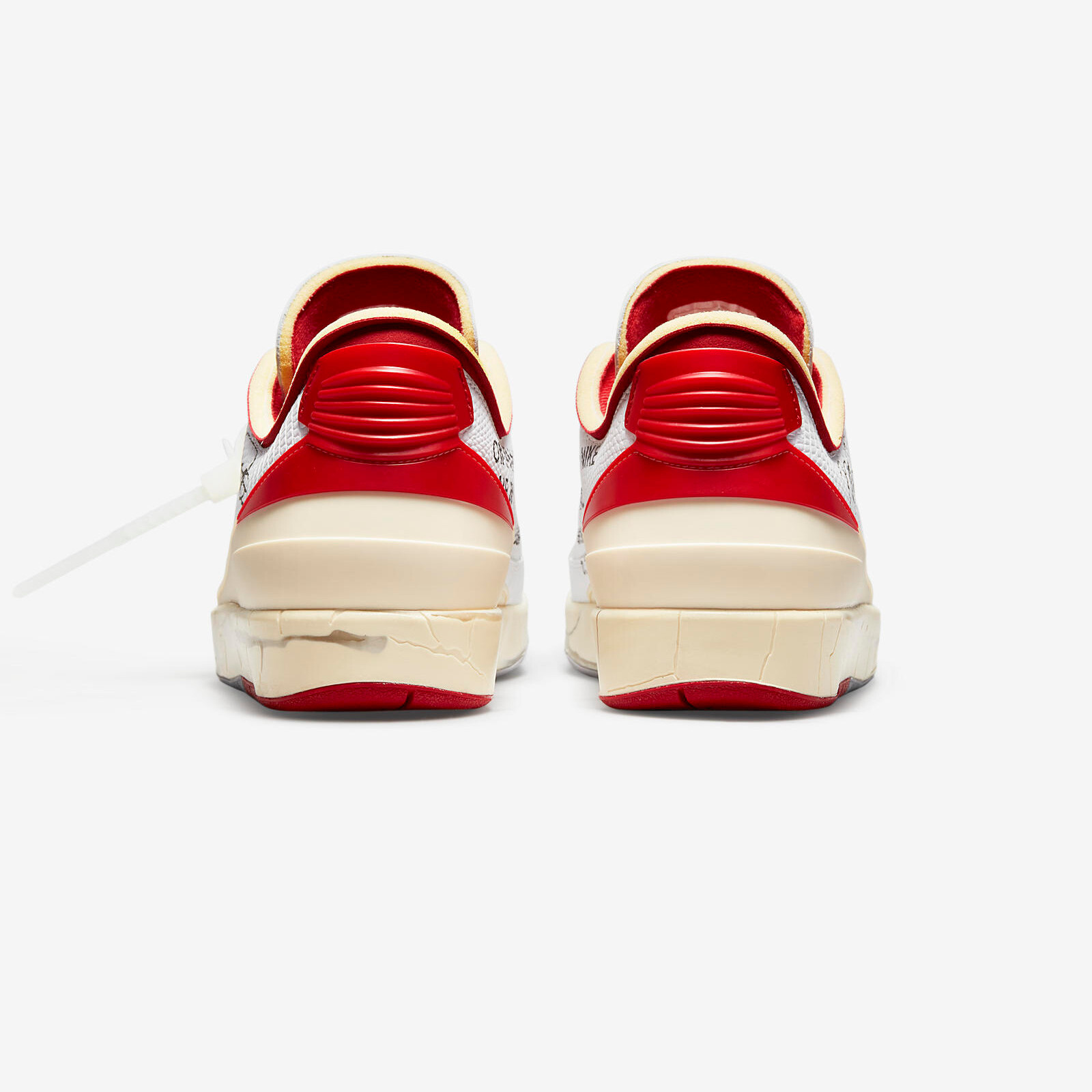 Nike x Off-White
Air Jordan 2 Low
White / Varsity Red