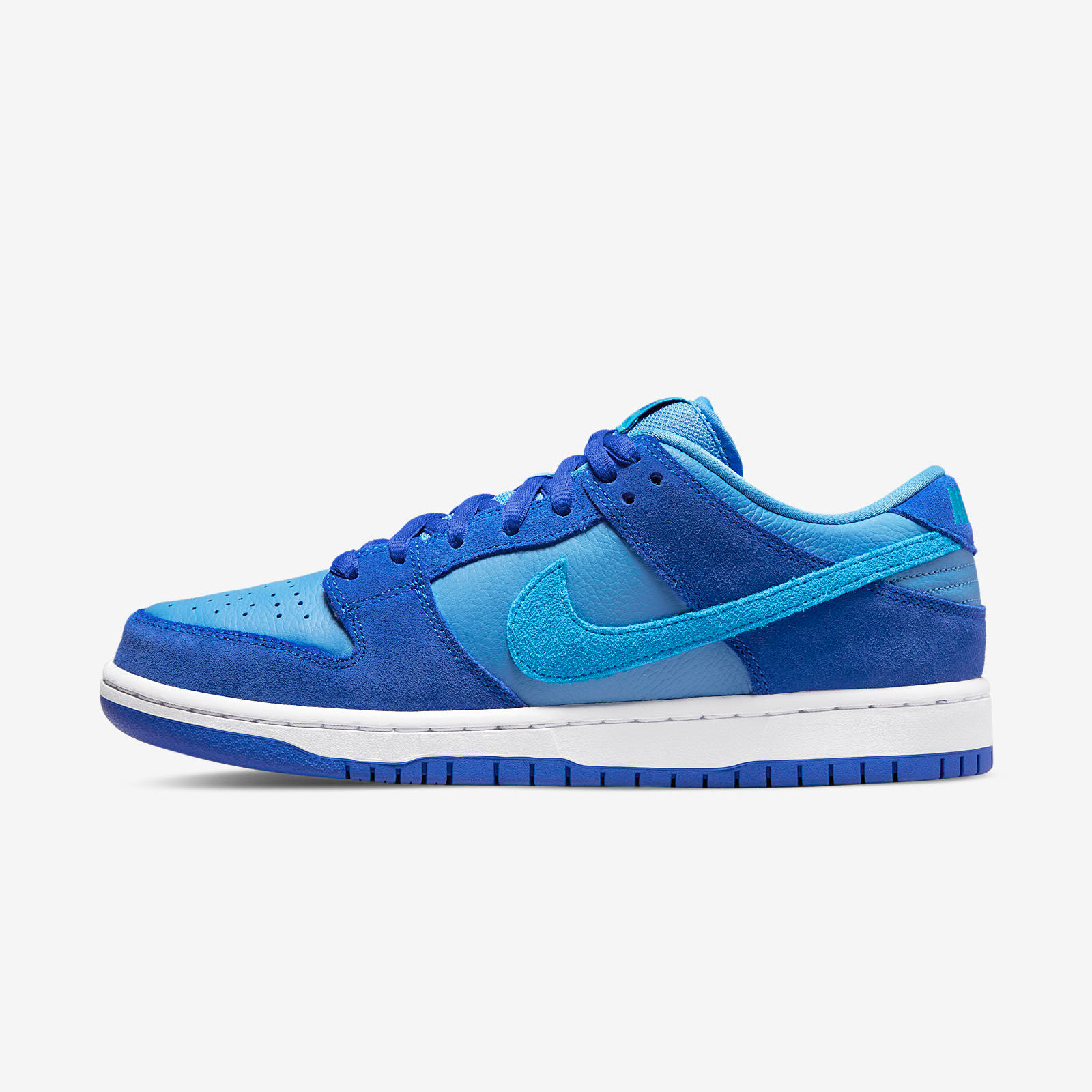 Nike SB Dunk Low
« Blue Raspberry »
