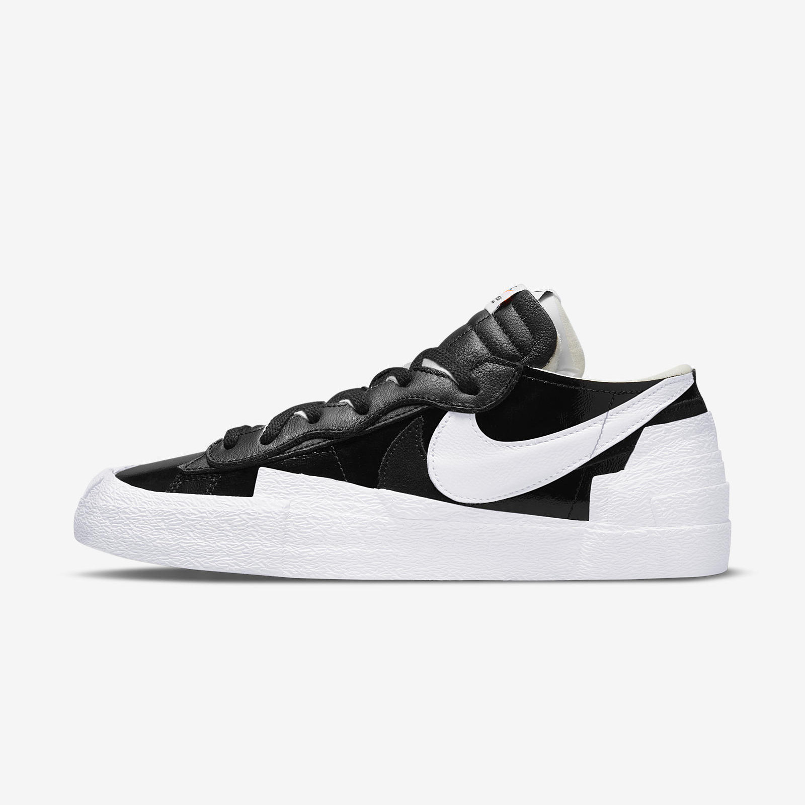 Nike x Sacai
Blazer Low
Black / White