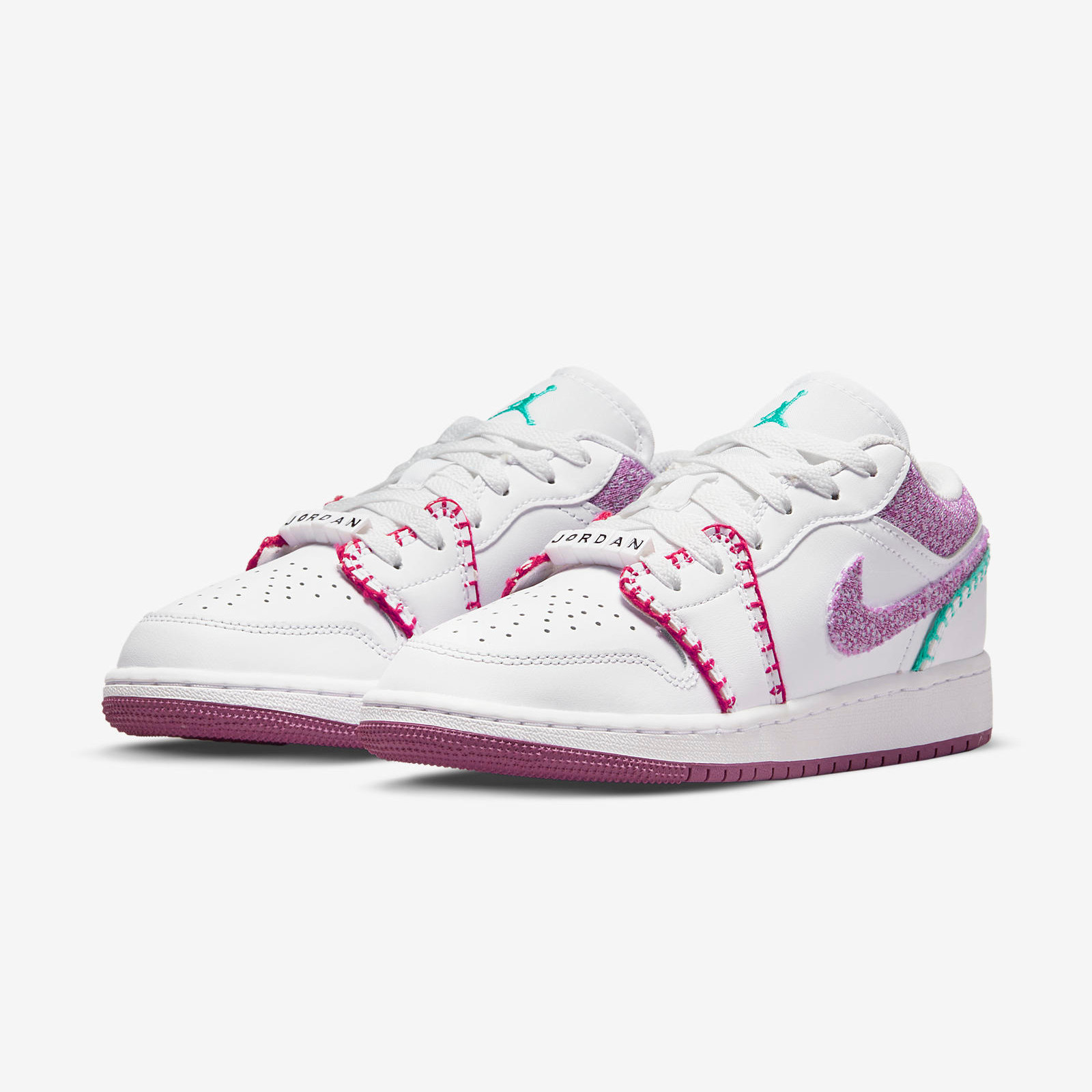 Air Jordan 1 Low GS
White / Pink / Teal