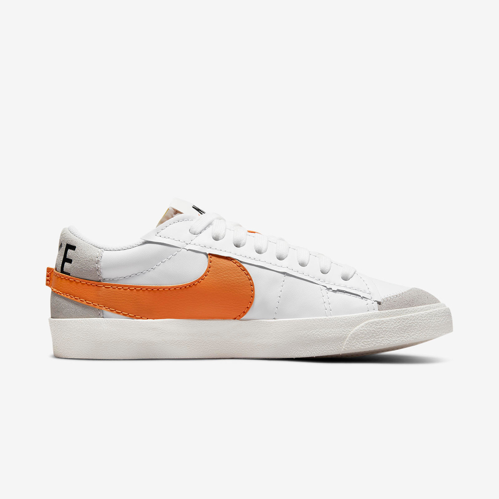 Nike Blazer Low Jumbo
Orange / White