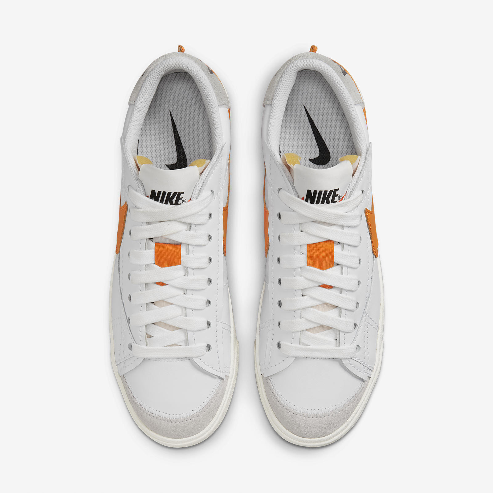 Nike Blazer Low Jumbo
Orange / White